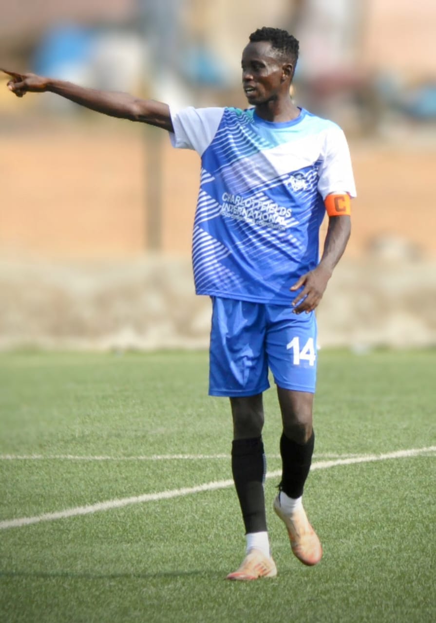 Ali Issah photo 14