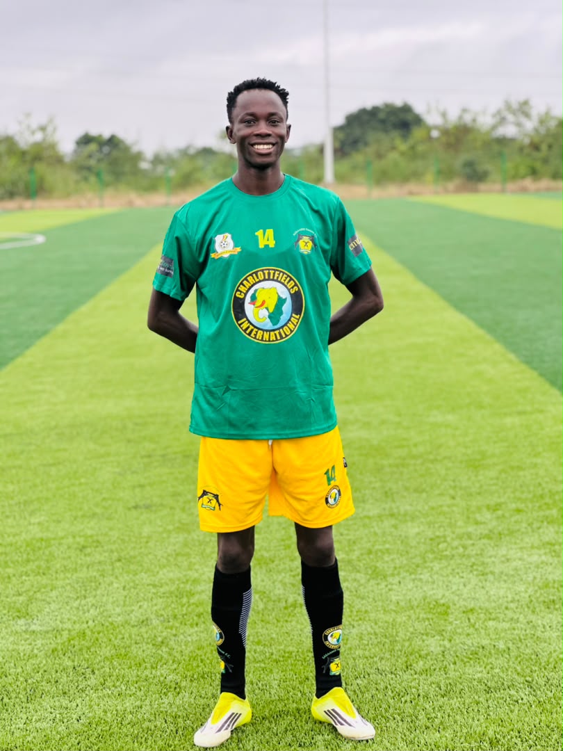 Ali Issah photo 20
