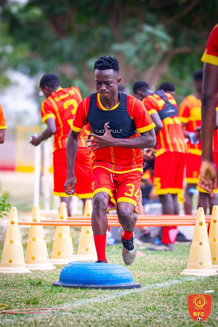 Koté training session in Rahimo FC kit
